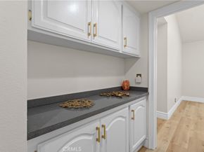 5727 Etiwanda 3, Tarzana CA 91364