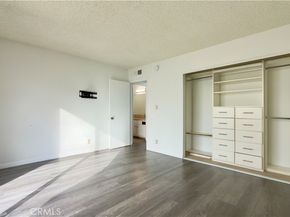 9525 Sylmar 2, Panorama City CA 91402