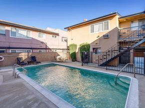 6640 Darby Avenue, Reseda CA 91335