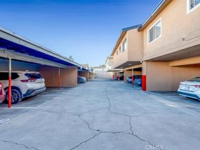 6640 Darby Avenue, Reseda CA 91335