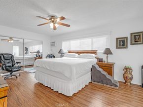 6640 Darby Avenue, Reseda CA 91335