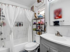 6640 Darby Avenue, Reseda CA 91335