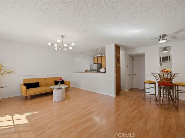 20930 Parthenia, Canoga Park CA 91304