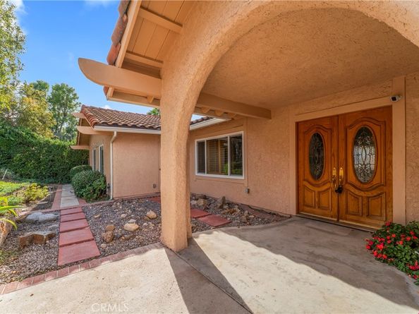 8610 Delmonico Avenue, West Hills CA 91304