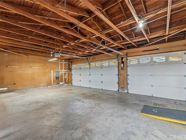 8610 Delmonico Avenue, West Hills CA 91304