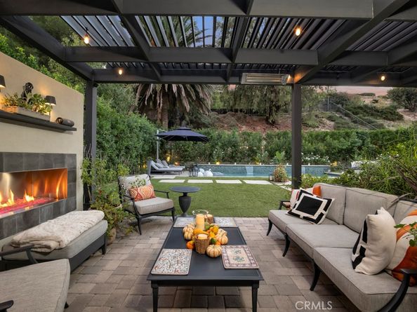 23832 Del Cerro Circle, West Hills CA 91304