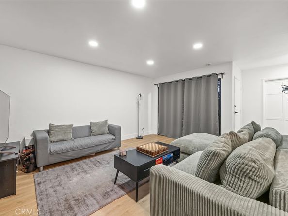 9210 Van Nuys Boulevard 14, Panorama City CA 91402