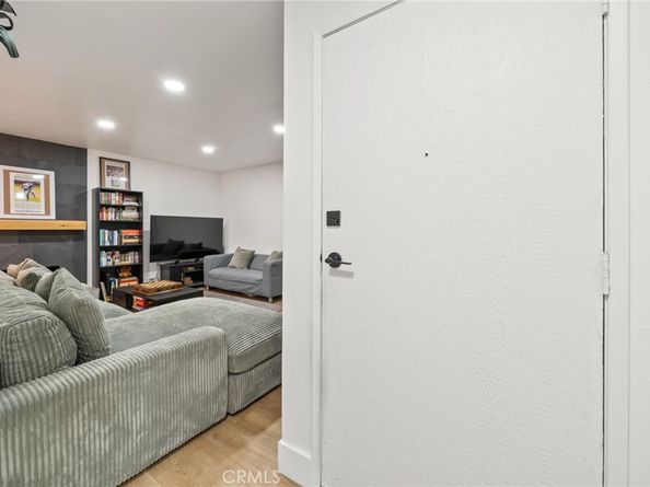 9210 Van Nuys Boulevard 14, Panorama City CA 91402