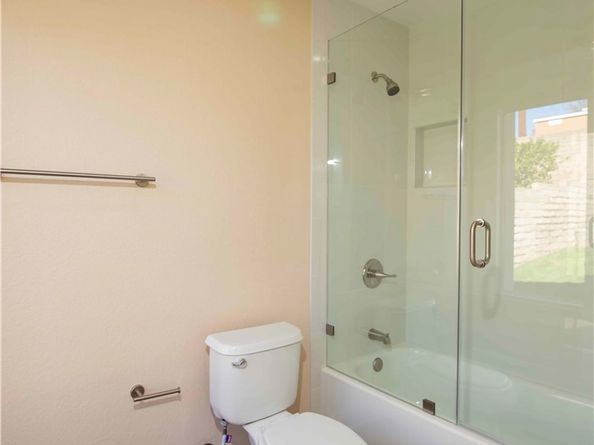 10065 Hillview, Chatsworth CA 91311