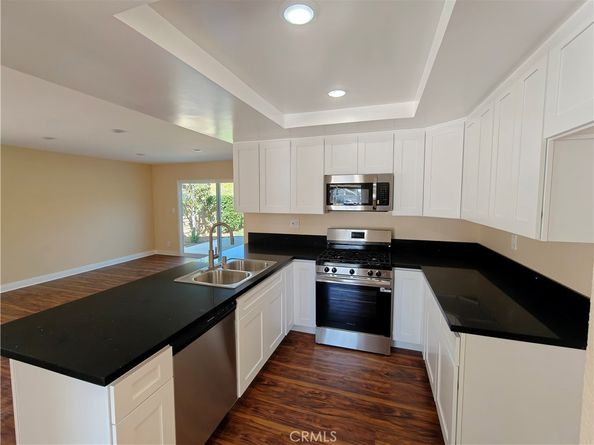 10065 Hillview, Chatsworth CA 91311