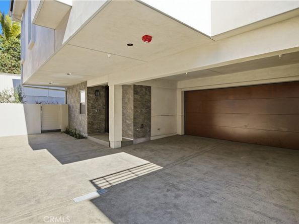 2005 Mathews C, Redondo Beach CA 90278