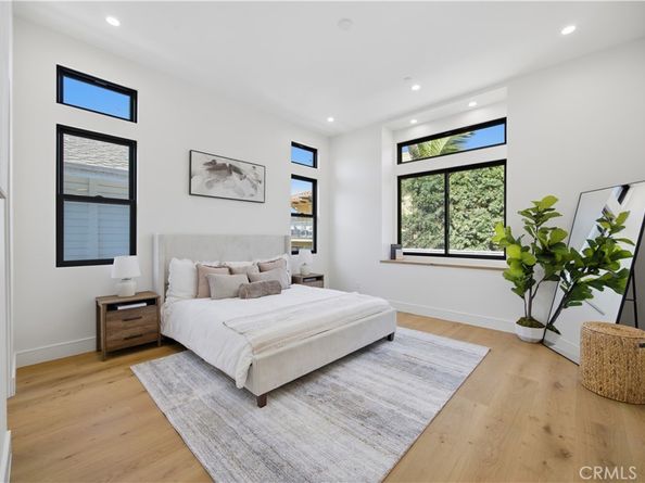 2005 Mathews C, Redondo Beach CA 90278