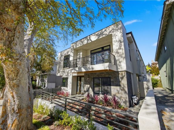 2005 Mathews C, Redondo Beach CA 90278