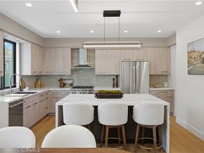 2005 Mathews C, Redondo Beach CA 90278