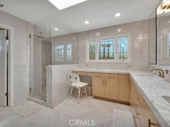 2001 Agnes Rd, Manhattan Beach CA 90266