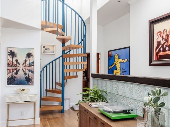 716 Manhattan Beach Blvd, Manhattan Beach CA 90266