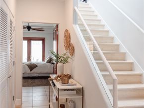 716 Manhattan Beach Blvd, Manhattan Beach CA 90266