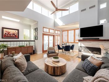 716 Manhattan Beach Blvd