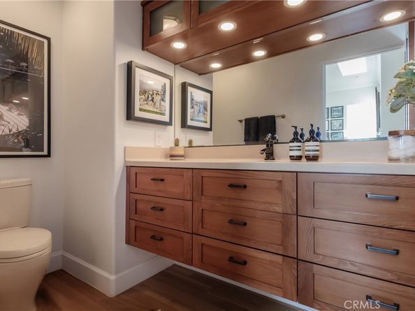 716 Manhattan Beach Blvd, Manhattan Beach CA 90266