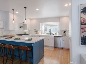 716 Manhattan Beach Blvd, Manhattan Beach CA 90266