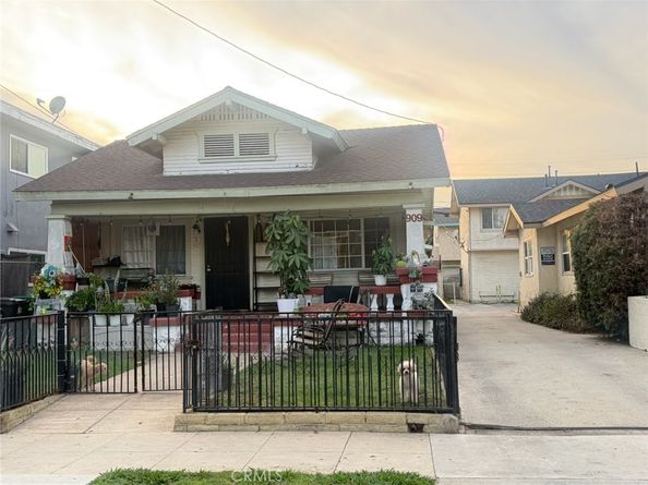 909 Gaviota, Long Beach CA 90813