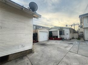 909 Gaviota, Long Beach CA 90813