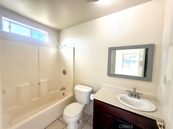 1049 Sanford Avenue, Wilmington CA 90744