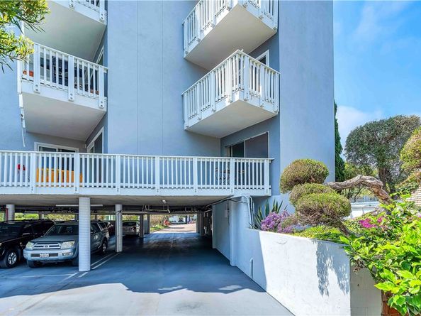 640 The Village 201, Redondo Beach CA 90277