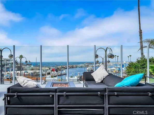 640 The Village 201, Redondo Beach CA 90277