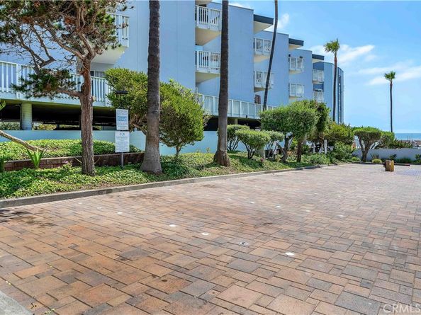 640 The Village 201, Redondo Beach CA 90277