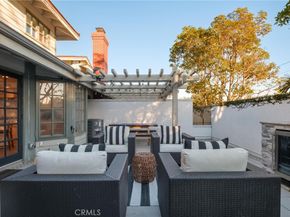 18 Malaga Place East E, Manhattan Beach CA 90266