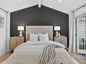 18 Malaga Place East E, Manhattan Beach CA 90266