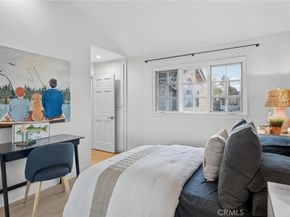 18 Malaga Place East E, Manhattan Beach CA 90266