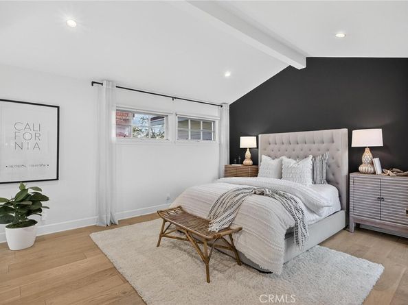 18 Malaga Place East E, Manhattan Beach CA 90266