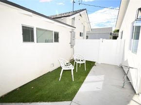 935 E Fairview Boulevard, Inglewood CA 90302