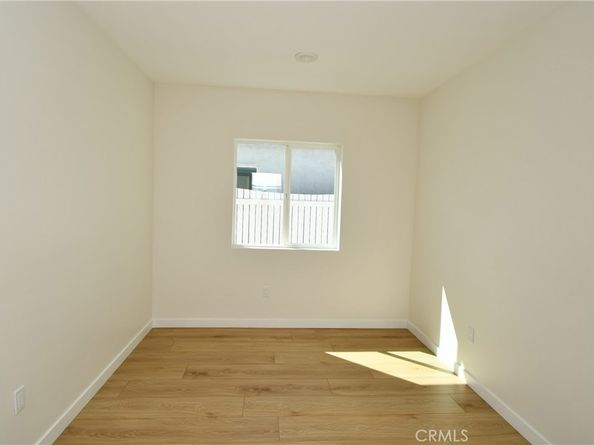 935 E Fairview Boulevard, Inglewood CA 90302