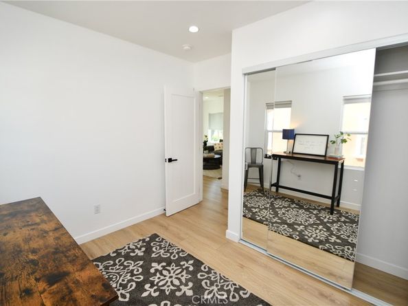 935 E Fairview Boulevard, Inglewood CA 90302