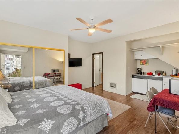 947 W 17th, San Pedro CA 90731