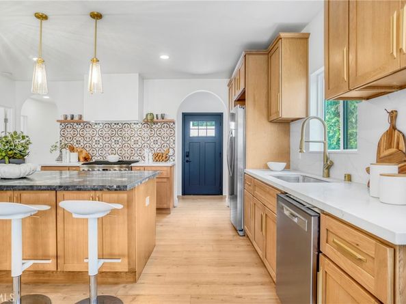 6325 Long, Los Angeles CA 90043