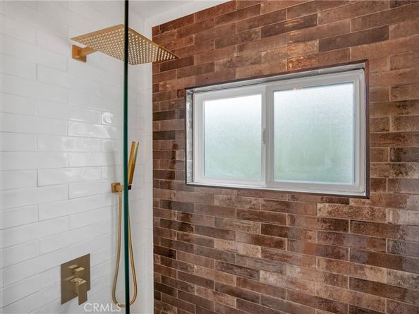 6325 Long, Los Angeles CA 90043