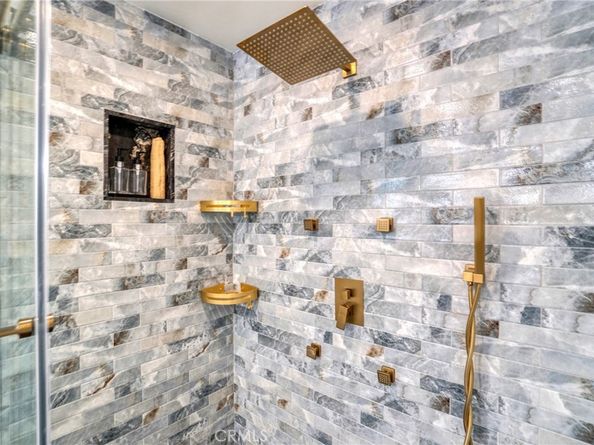 6325 Long, Los Angeles CA 90043