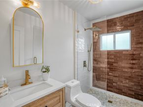 6325 Long, Los Angeles CA 90043