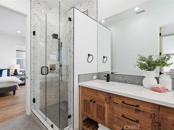 617 N Irena Avenue A, Redondo Beach CA 90277