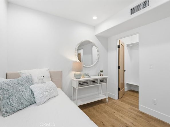 617 N Irena Avenue A, Redondo Beach CA 90277