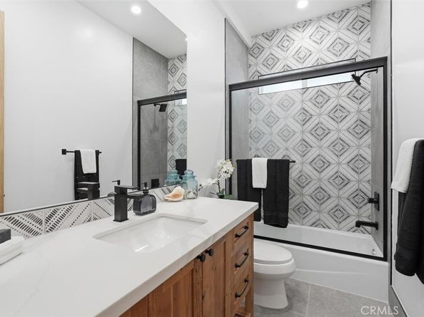 617 N Irena Avenue A, Redondo Beach CA 90277