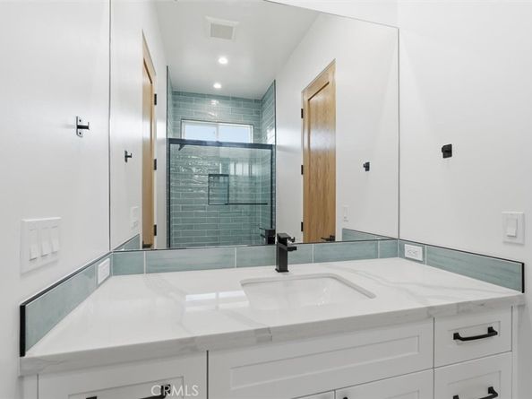 617 N Irena Avenue C, Redondo Beach CA 90277