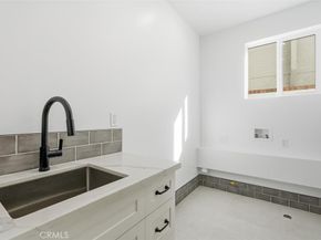 617 N Irena Avenue C, Redondo Beach CA 90277