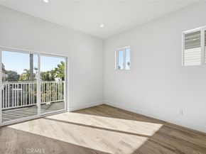 617 N Irena Avenue C, Redondo Beach CA 90277