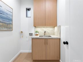 2206 Gates Avenue A, Redondo Beach CA 90278