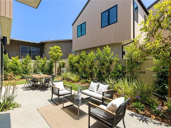 2206 Gates Avenue A, Redondo Beach CA 90278